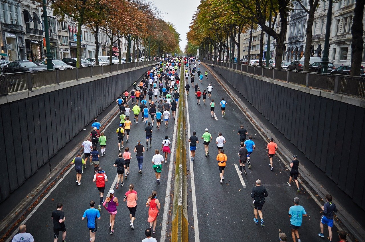 Lebensqualität verbessern Laufsport Marathon Straße